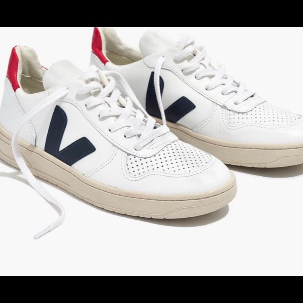 Veja V-10 EXTRA WHITE NAUTICO PEKIN - Picture 2 of 8